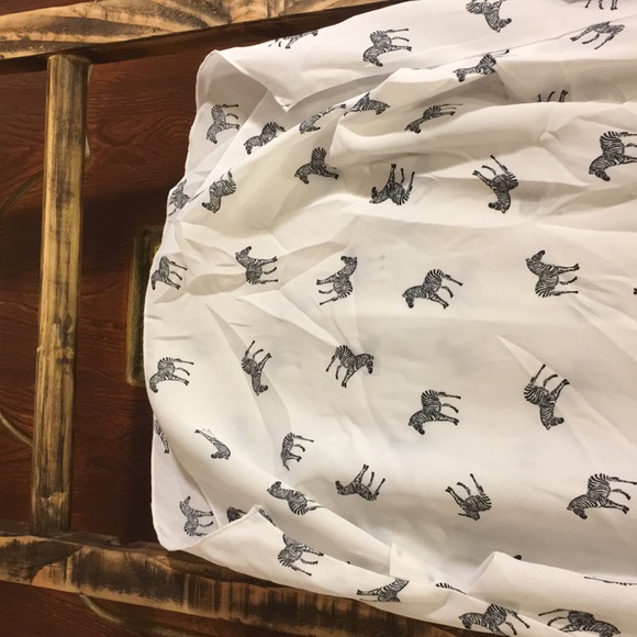 Persaya Top - Picture 5 of 6